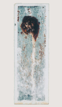 Lapse of time: 4,000h Zn-5% Al alloy coated steel
Thickness: 2.3 mm 90/90 g/m2 Appearances of spot weld zones after salt spray test