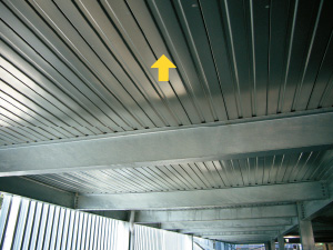 Deck plate for parking lot (enlarged view)
