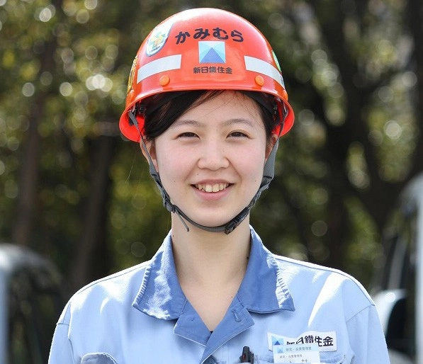2014年入社　　上村　朱純